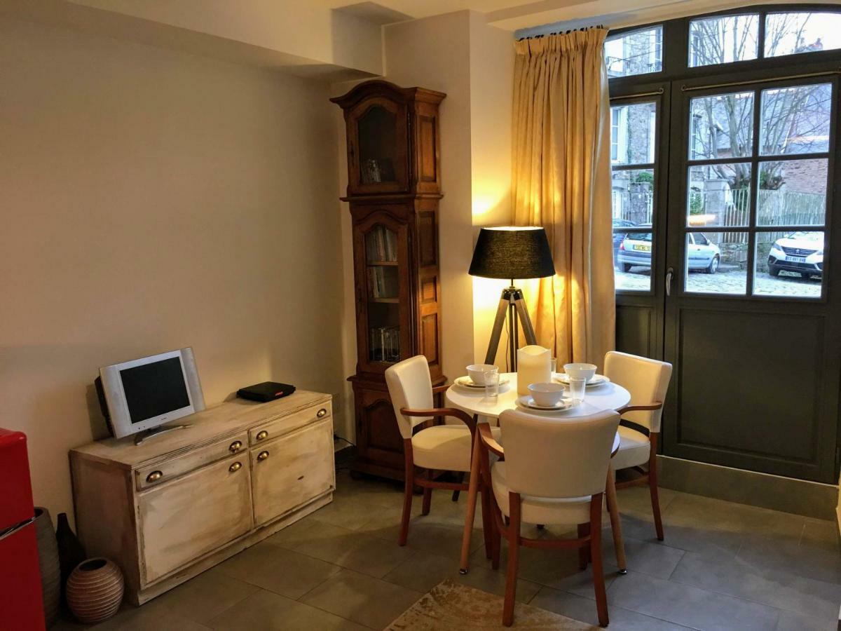 Gate House Lodge Dinan Zewnętrze zdjęcie