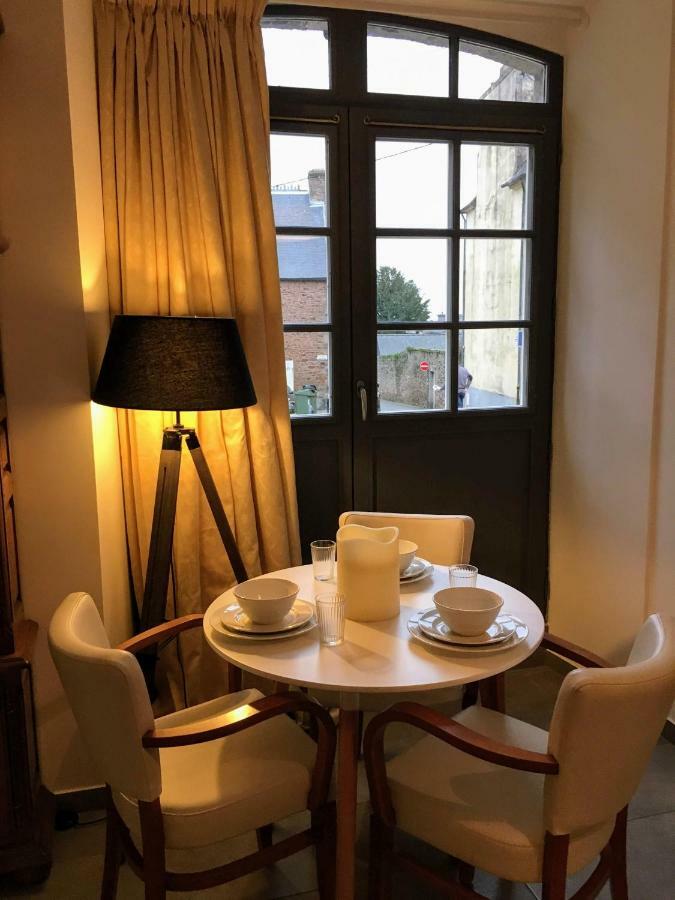 Gate House Lodge Dinan Zewnętrze zdjęcie
