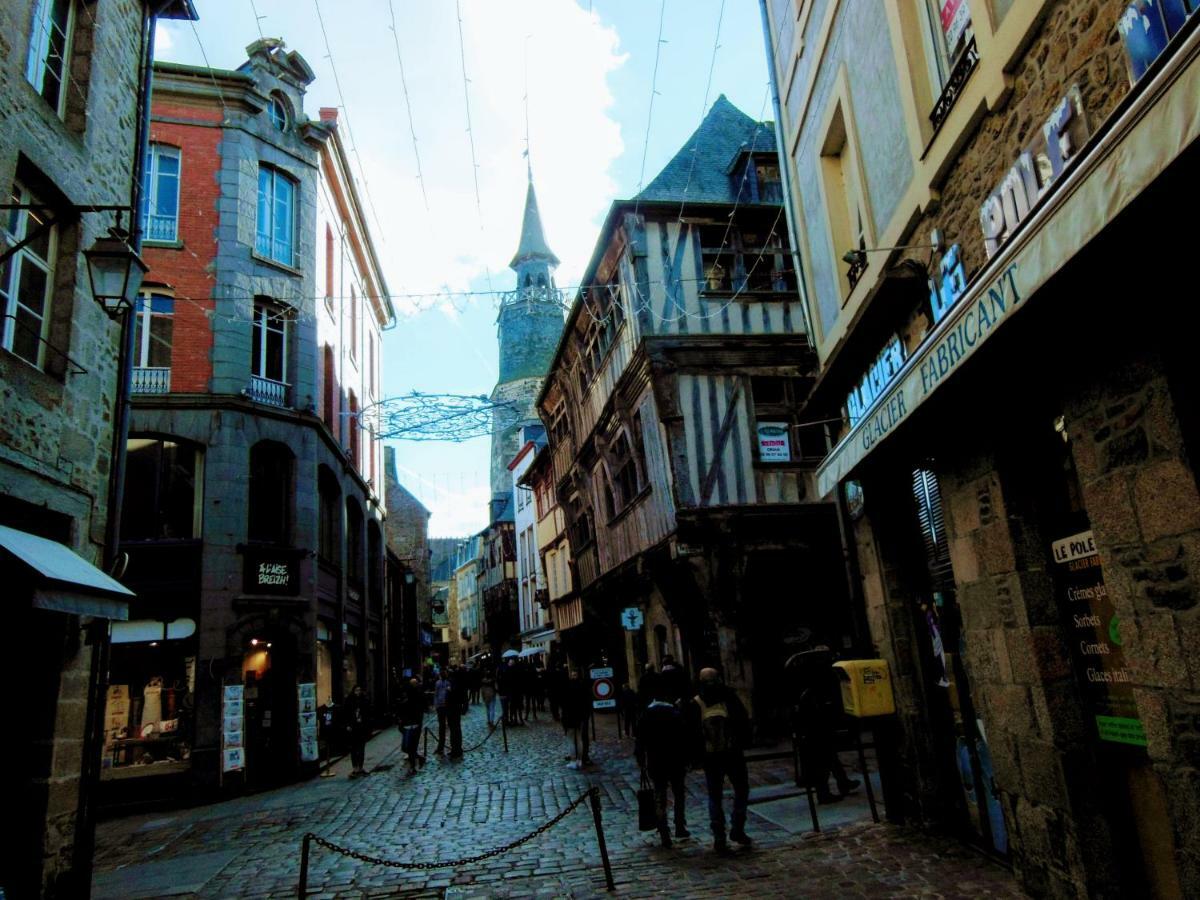 Gate House Lodge Dinan Zewnętrze zdjęcie