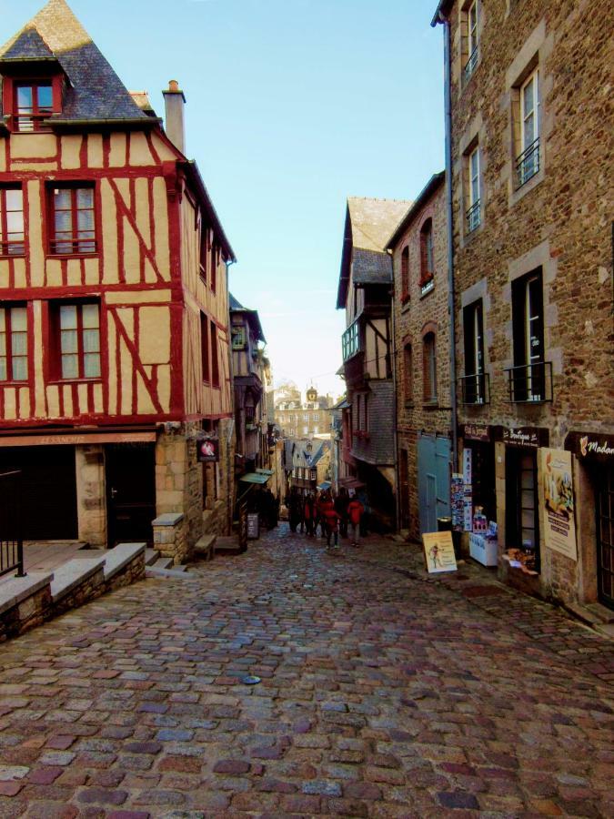 Gate House Lodge Dinan Zewnętrze zdjęcie