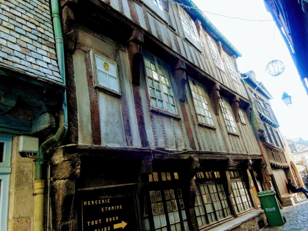 Gate House Lodge Dinan Zewnętrze zdjęcie